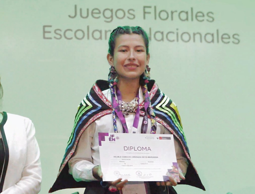  ESTUDIANTE DE APURÃMAC GANA CONCURSO DE CANTO DE JUEGOS FLORALES ESCOLARES